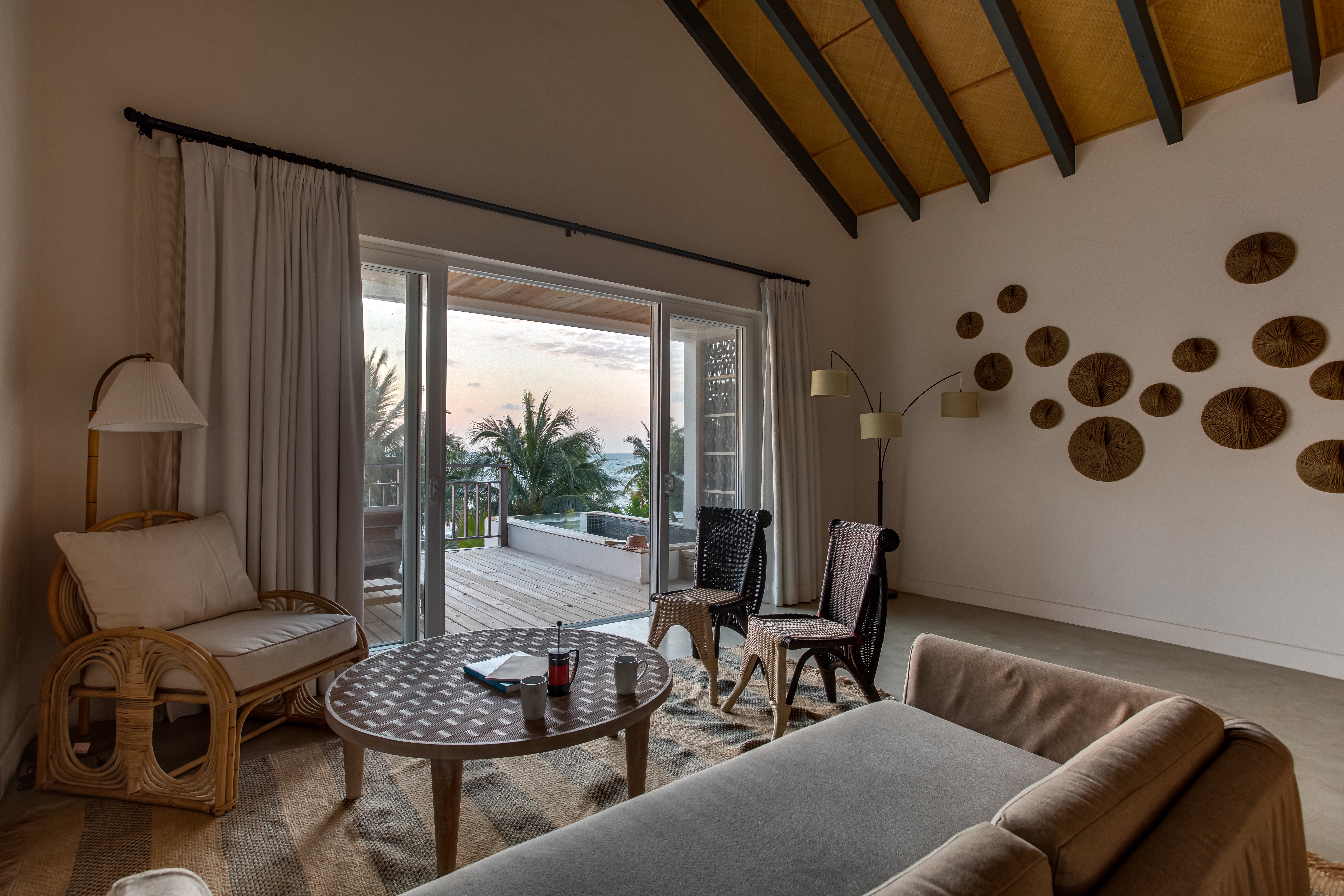 Itzana-Resort-1-Bedroom-Villa (1)